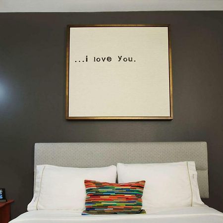 Hotel Ylem Houston Bagian luar foto