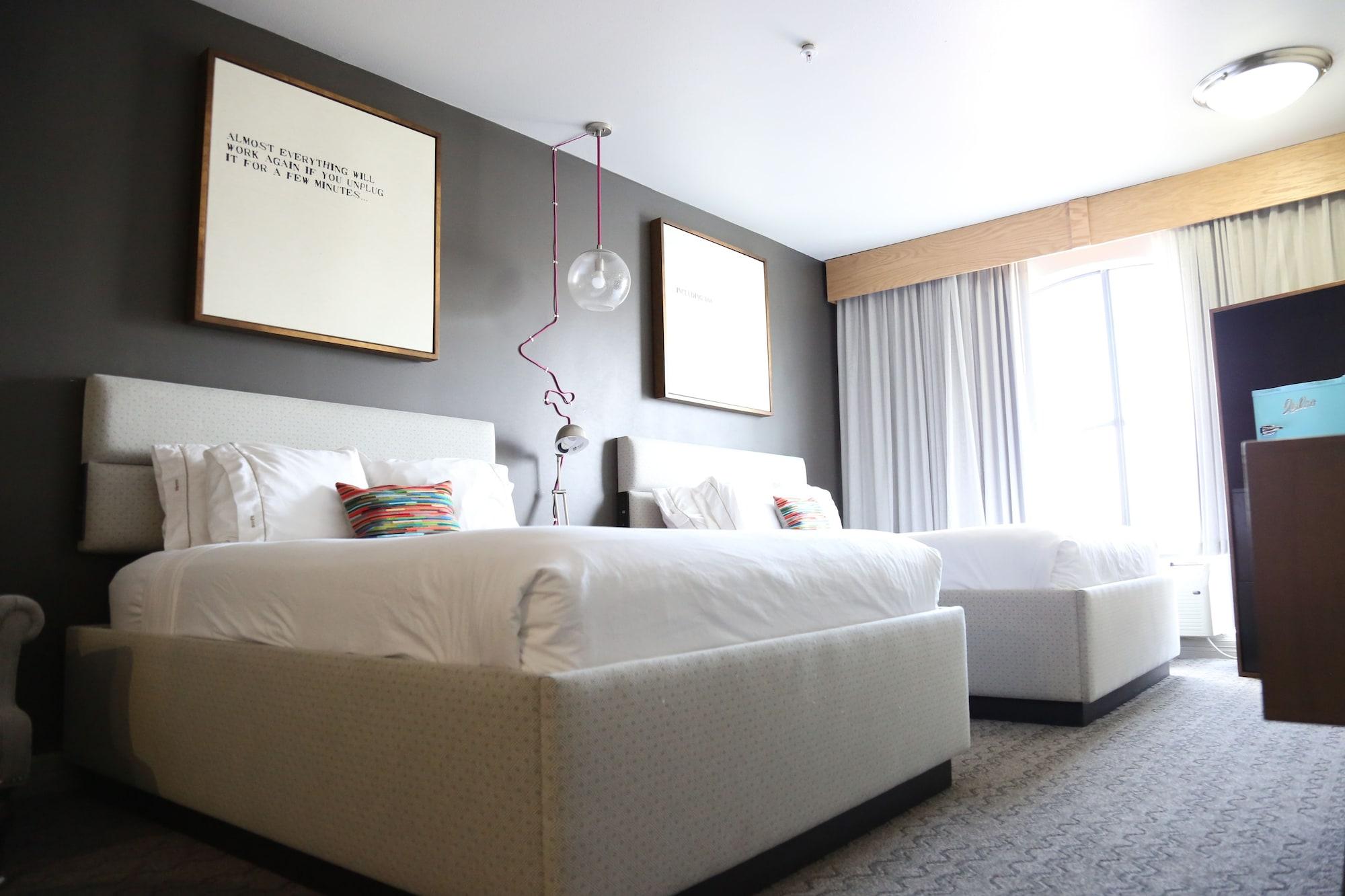 Hotel Ylem Houston Bagian luar foto