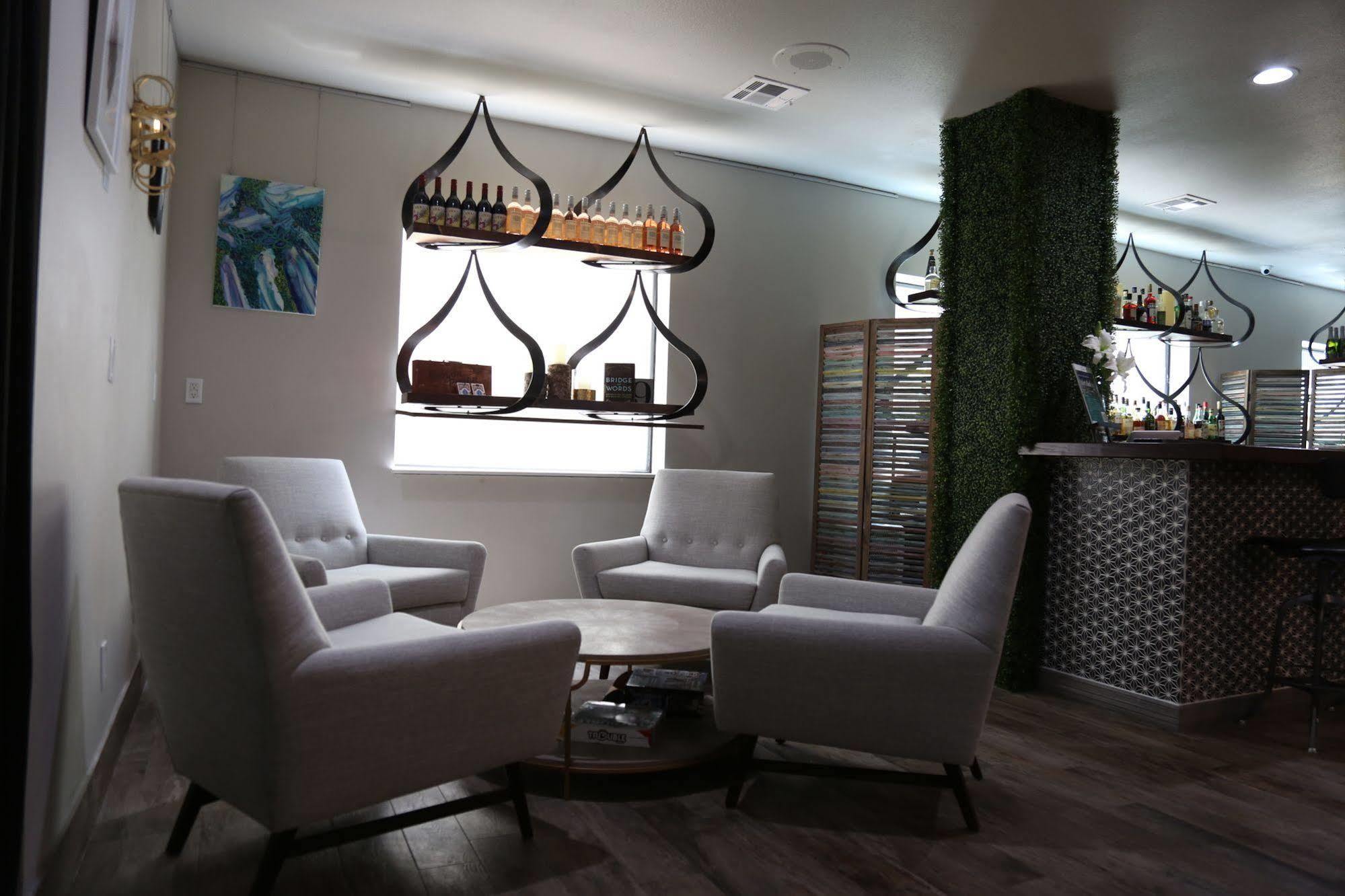 Hotel Ylem Houston Bagian luar foto