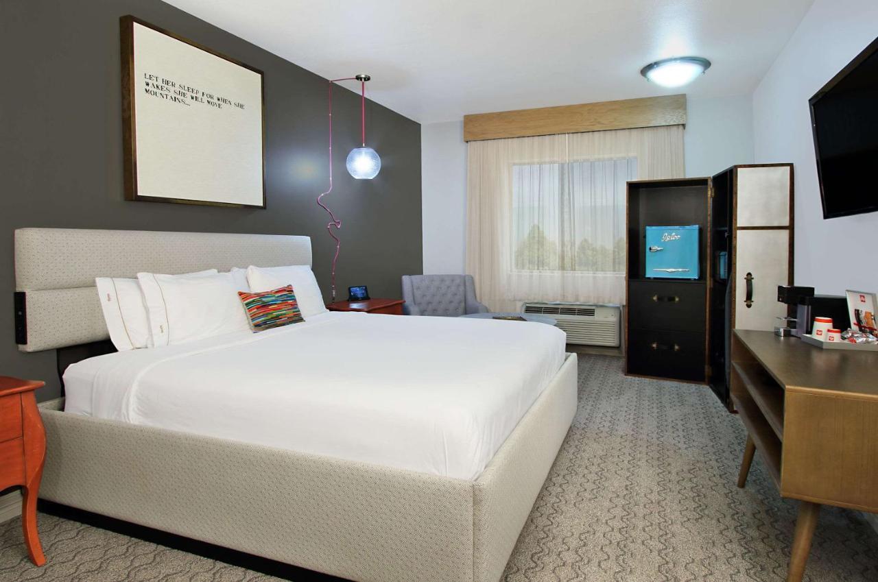 Hotel Ylem Houston Bagian luar foto