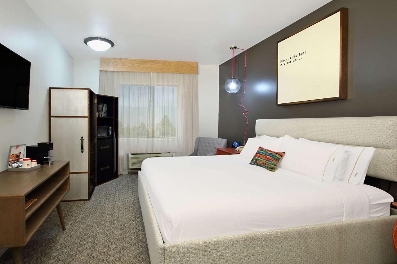 Hotel Ylem Houston Bagian luar foto