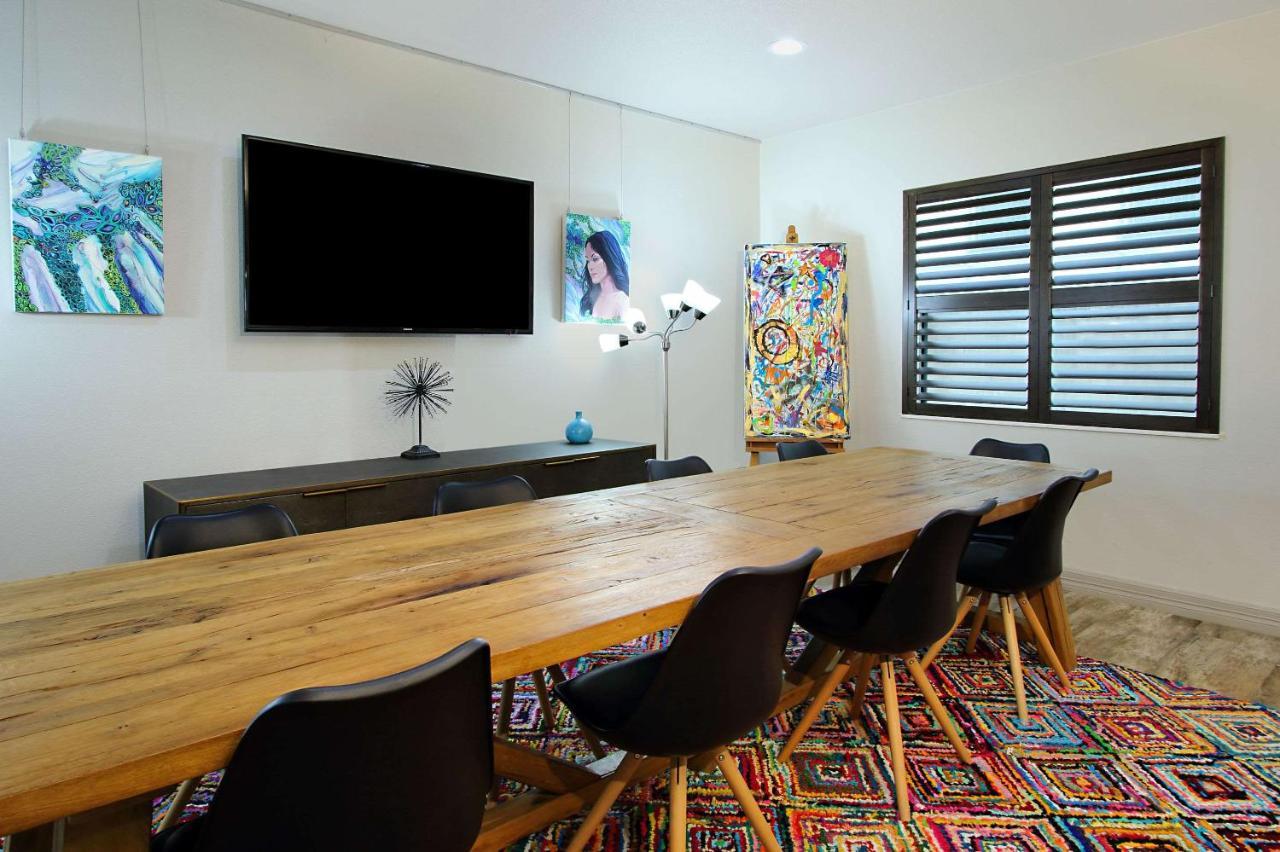 Hotel Ylem Houston Bagian luar foto